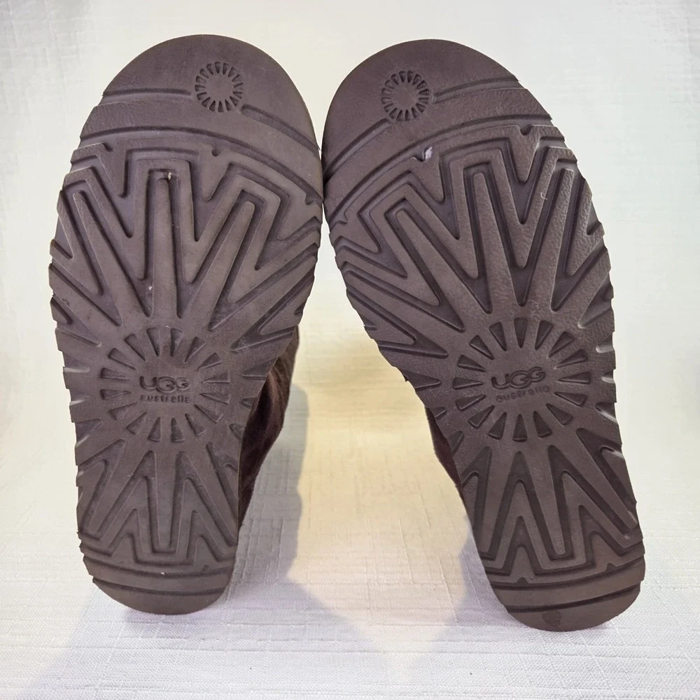 UGG Lo Pro Short Brown‎ Boots Suede Flower Patterned Winter Boho Women's 9